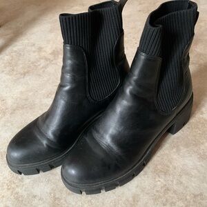 Steve Madden Hutch Black Ankle Boots